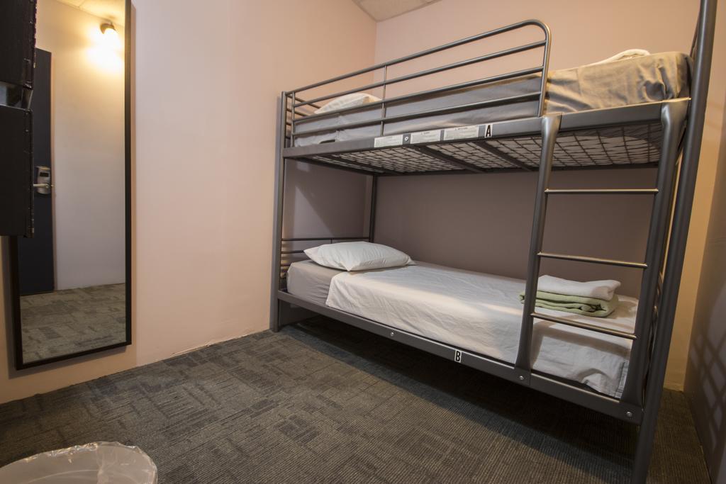 International Students Residencia Hostal