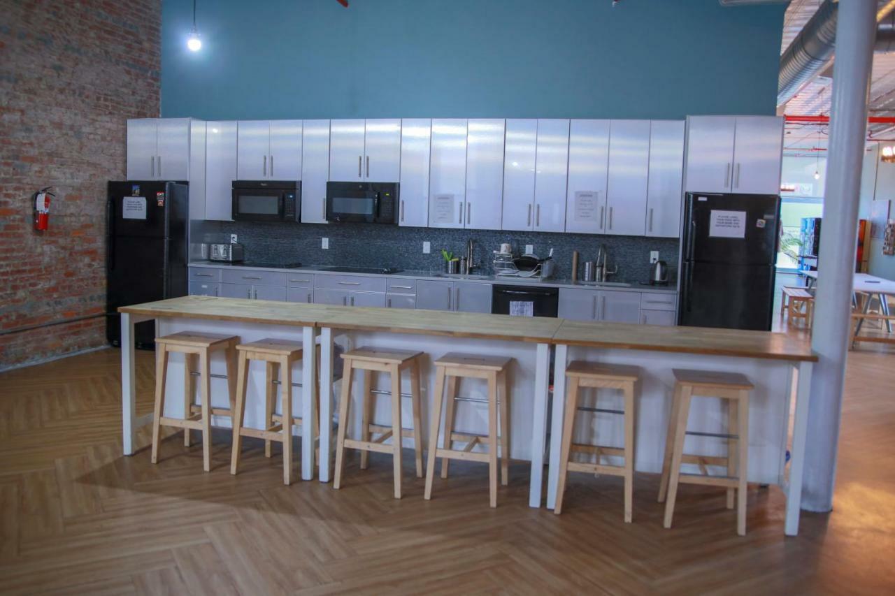 International Students Residencia Hostal *